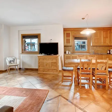 Casa Alu Larice 아파트 *